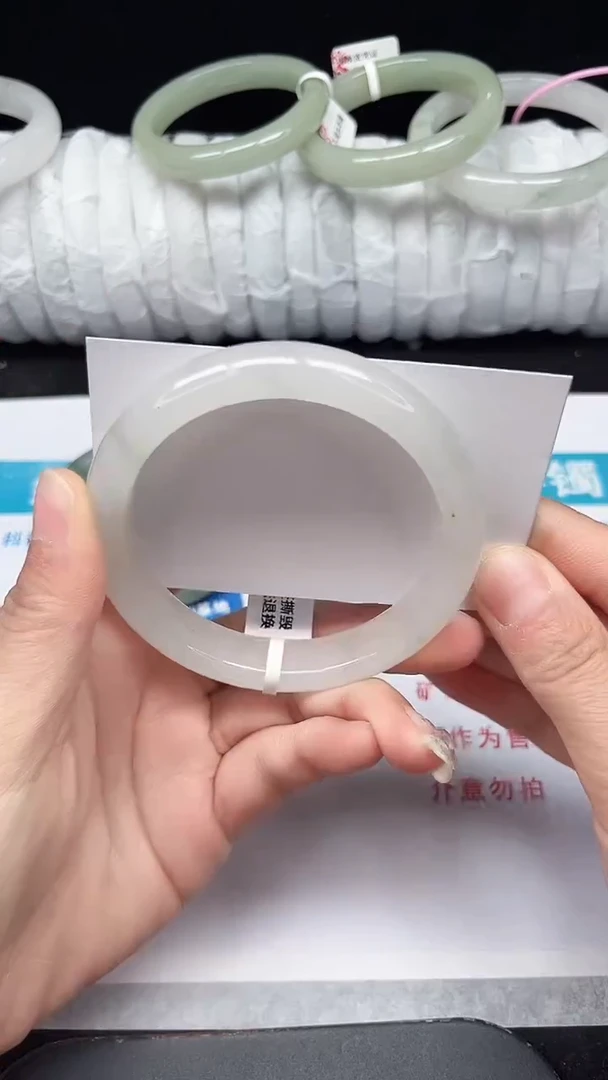 未镶嵌手镯石英质玉301-60/61