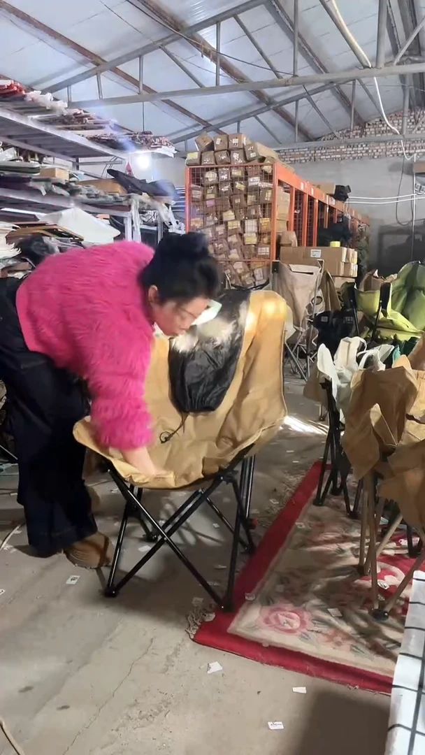 铁U型   加棉  可调节高背  颜色随机