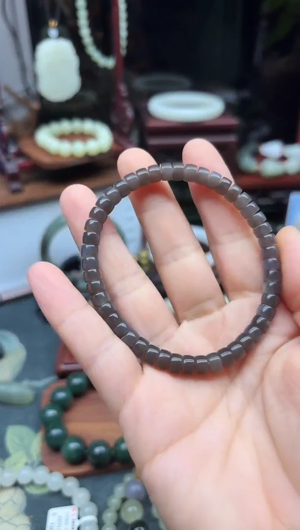 未镶嵌手链和田玉奔****…111