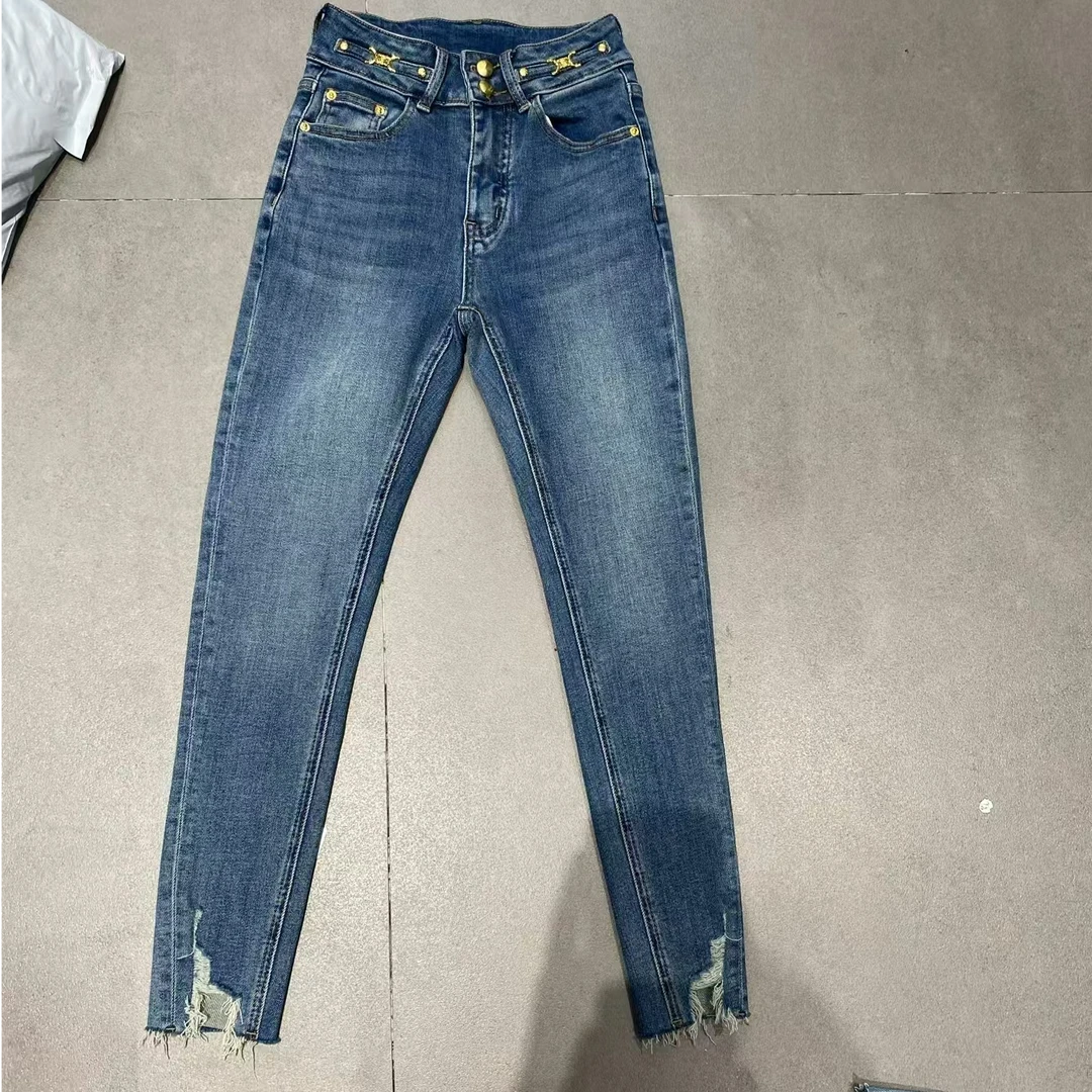 卡卡家薄牛仔裤百搭