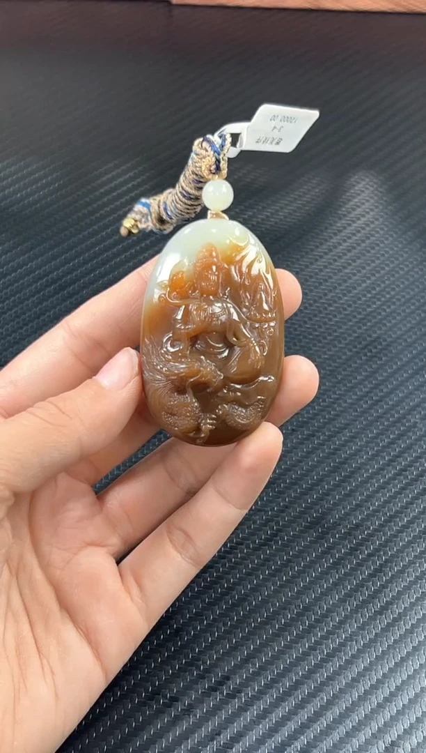 吊坠(赠链)未镶嵌和田玉若羌微色差