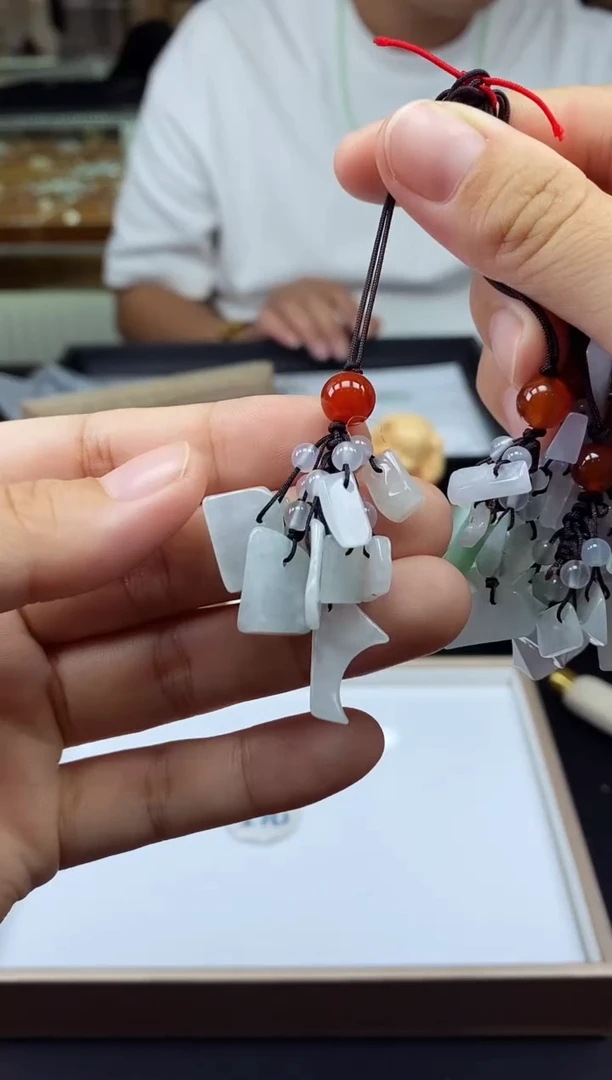 吊坠(不含链)未镶嵌翡翠岁岁平安多样性发其一@@CMT