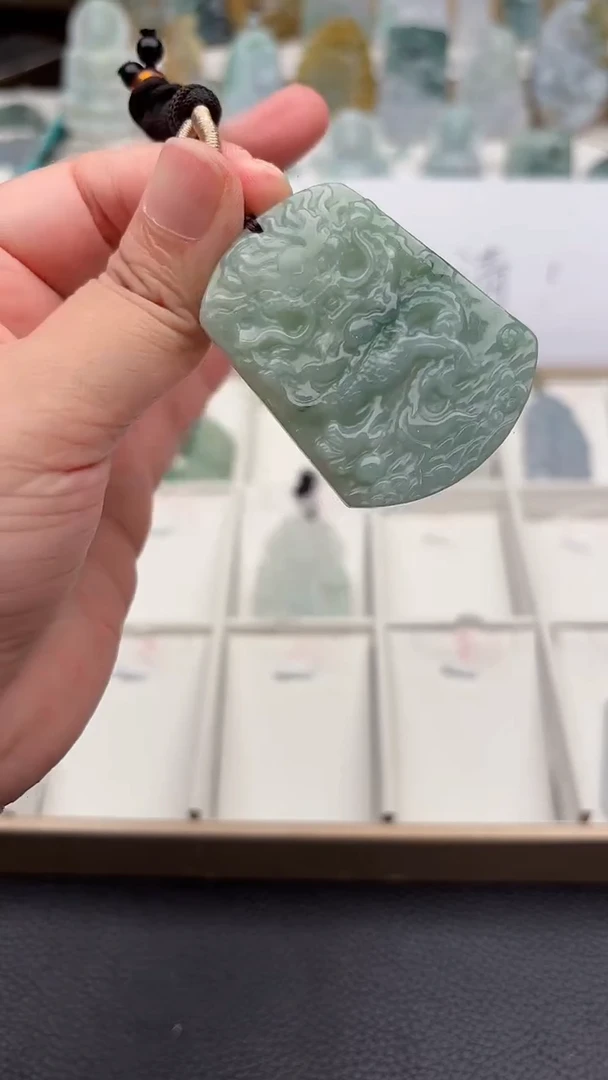 翡翠未镶嵌颈饰天然缅甸A货翡翠172