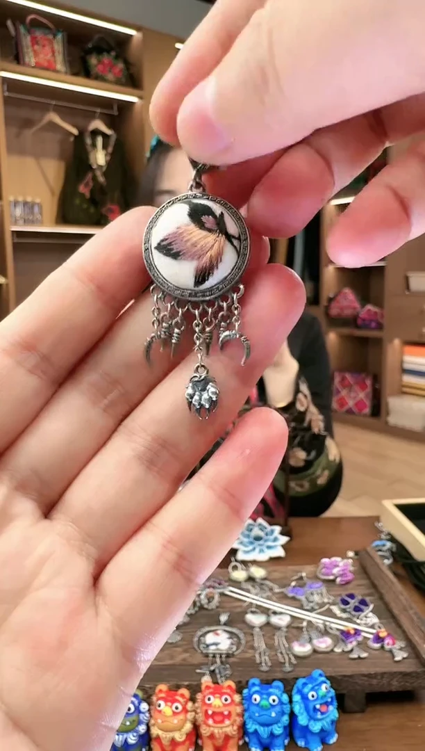 【闪购商品】织绣156黔东南苗族刺绣