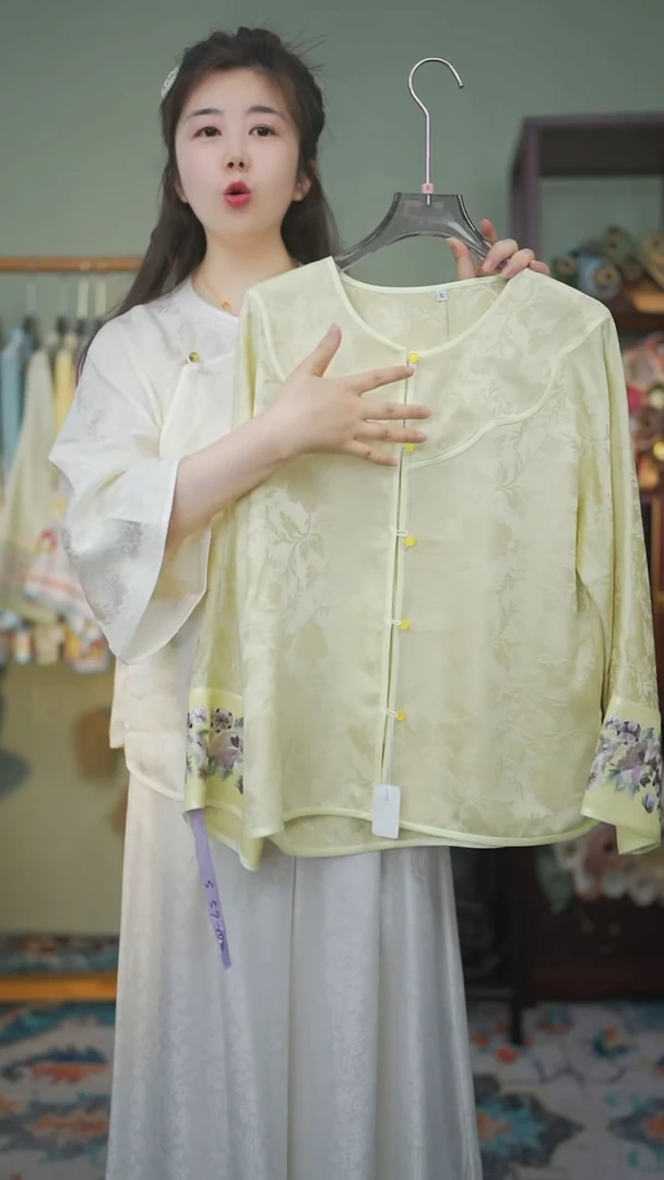 刺绣(S码)110斤内百搭款上衣单层