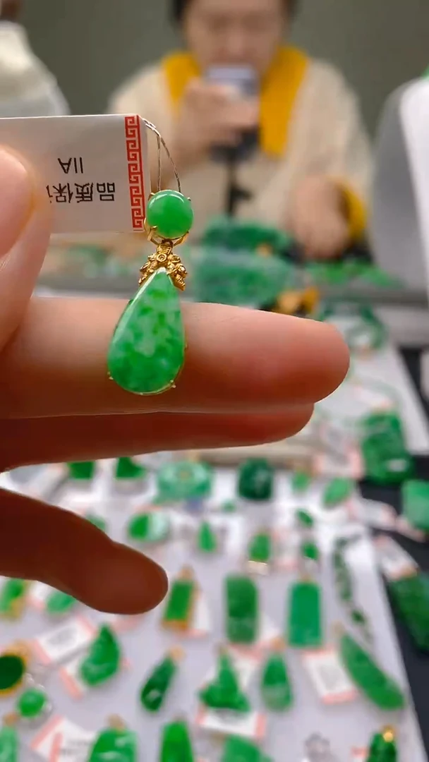 【闪购商品】翡翠颈饰18K金镶嵌新号开播，全场乱卖