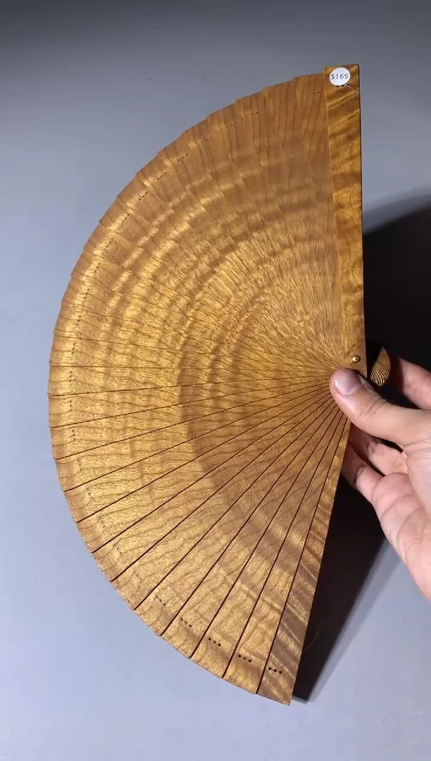 【闪购商品】金丝楠516号19cm精品金丝楠扇子