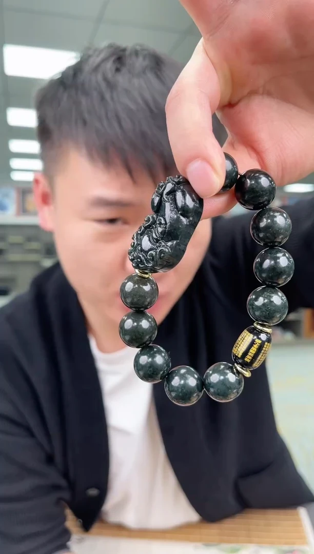 未镶嵌和田玉挂件1