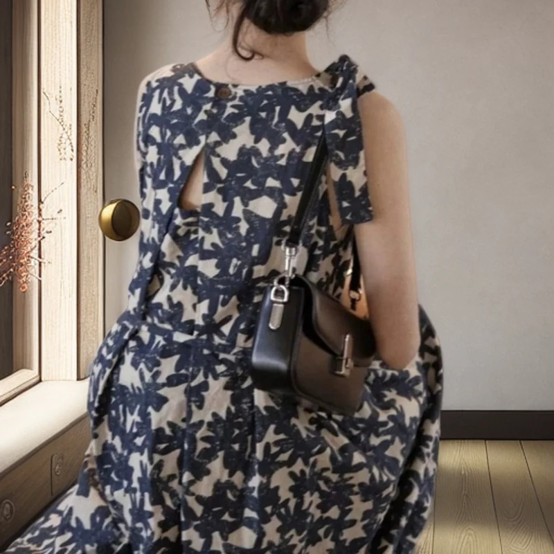 赫本风艺术感连衣裙长款吊带裙气质裙子新款蓝色爆款长裙碎花女款