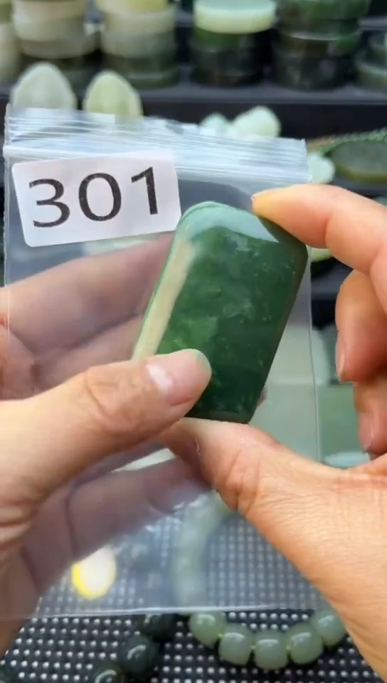 未镶嵌和田玉珠宝半成品牌子