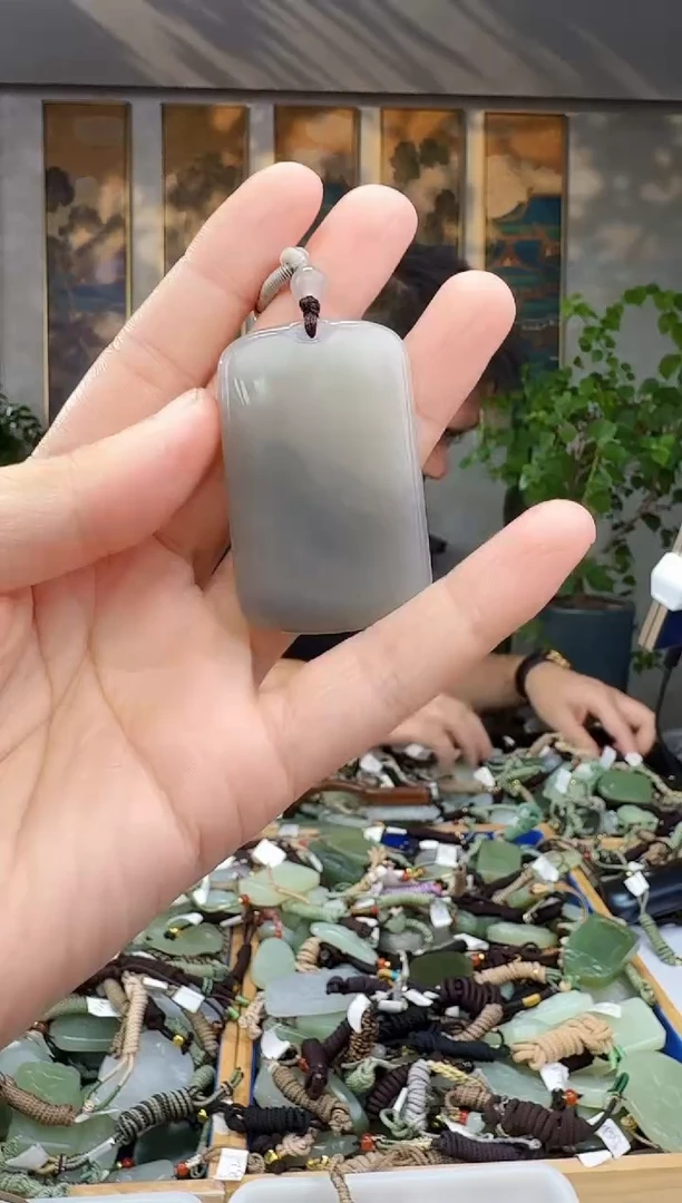 未镶嵌和田玉挂件拍一发一