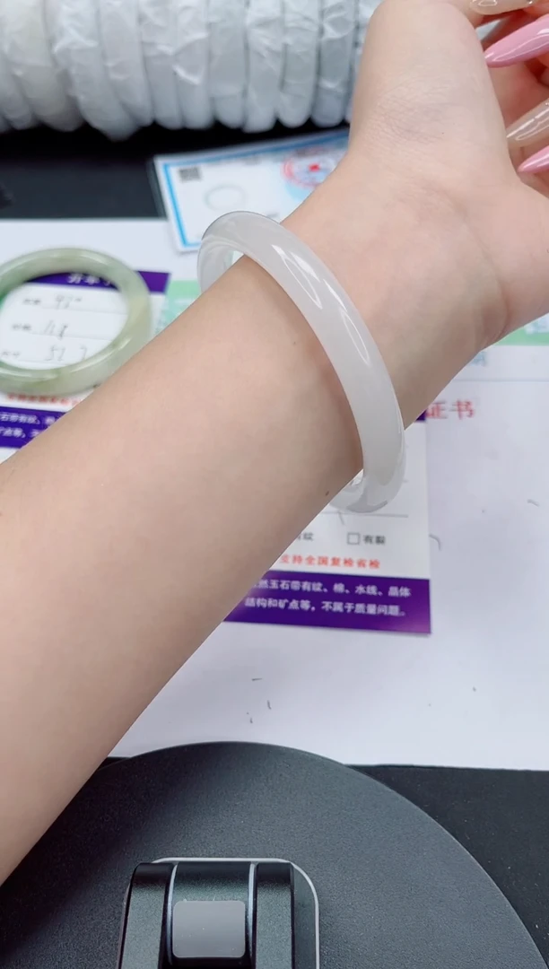 石英质玉手镯未镶嵌431-60/61