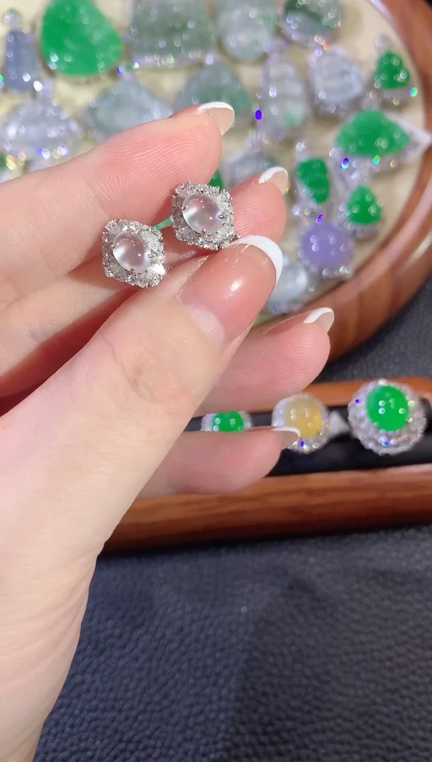 18K金镶嵌翡翠耳饰A57