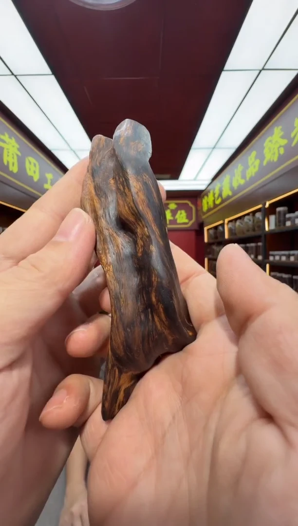 沉香吊坠多样性发一