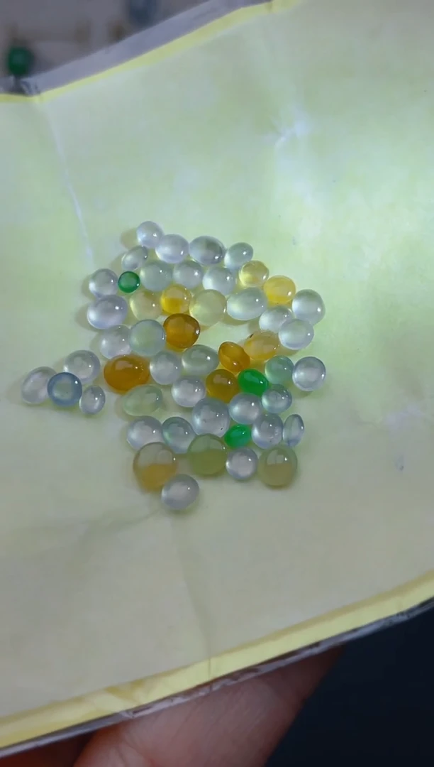 未镶嵌定制翡翠天然翡翠蛋面54