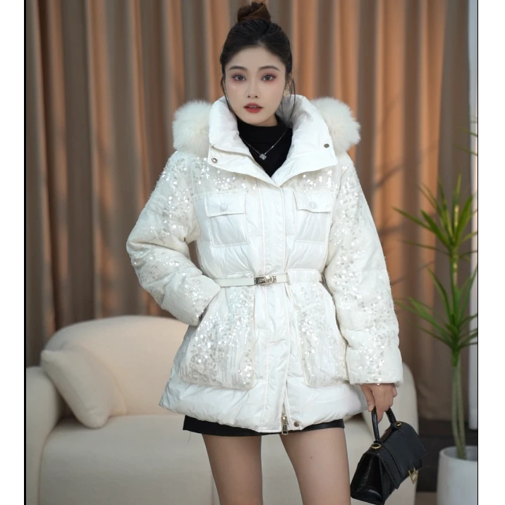 （短款）冬季90白鸭绒+狐狸毛女装时尚亮片外套加厚鸭绒服HN88097