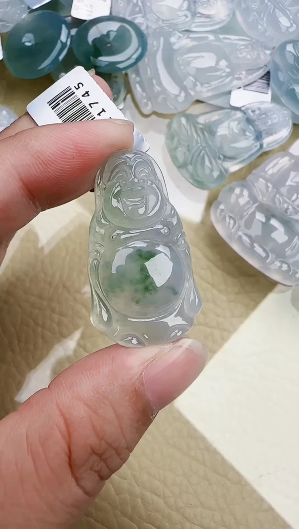 翡翠未镶嵌颈饰缅甸翡翠a货