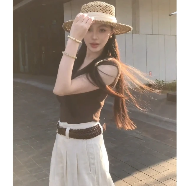 2025新款时尚短袖上衣气质显瘦休闲百搭洋气甜美温柔外穿修身上衣