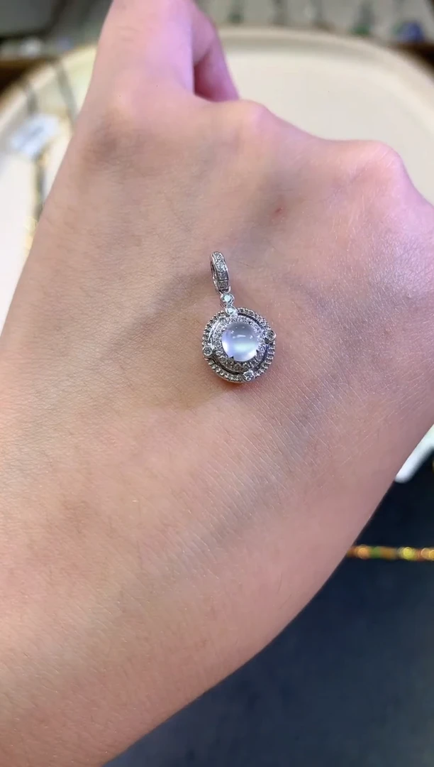 吊坠(不含链)18K金镶嵌翡翠A211|多样性发其一1800