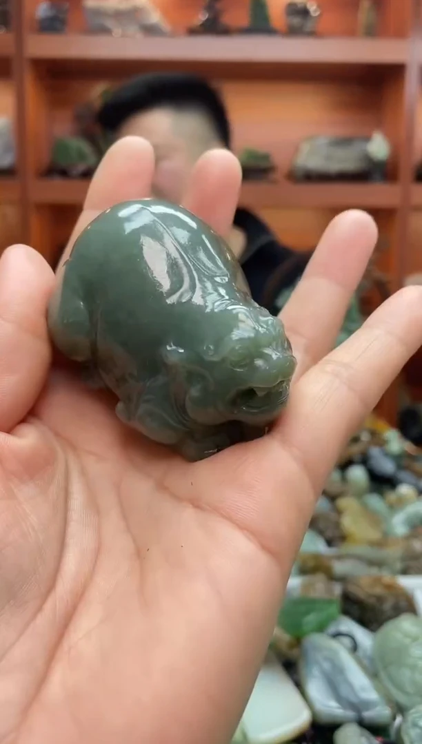 未镶嵌和田玉把件1