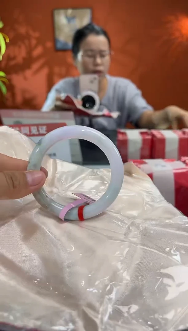 未镶嵌手镯翡翠翡翠手镯