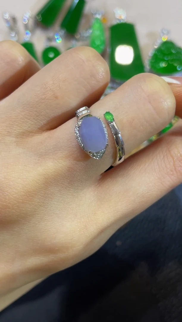 颈饰18K金镶嵌翡翠团购2