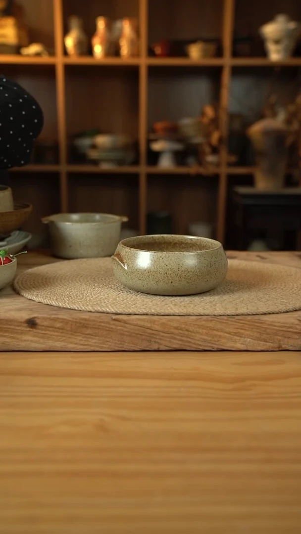 奶奶系列的双耳猪耳钵碗1个