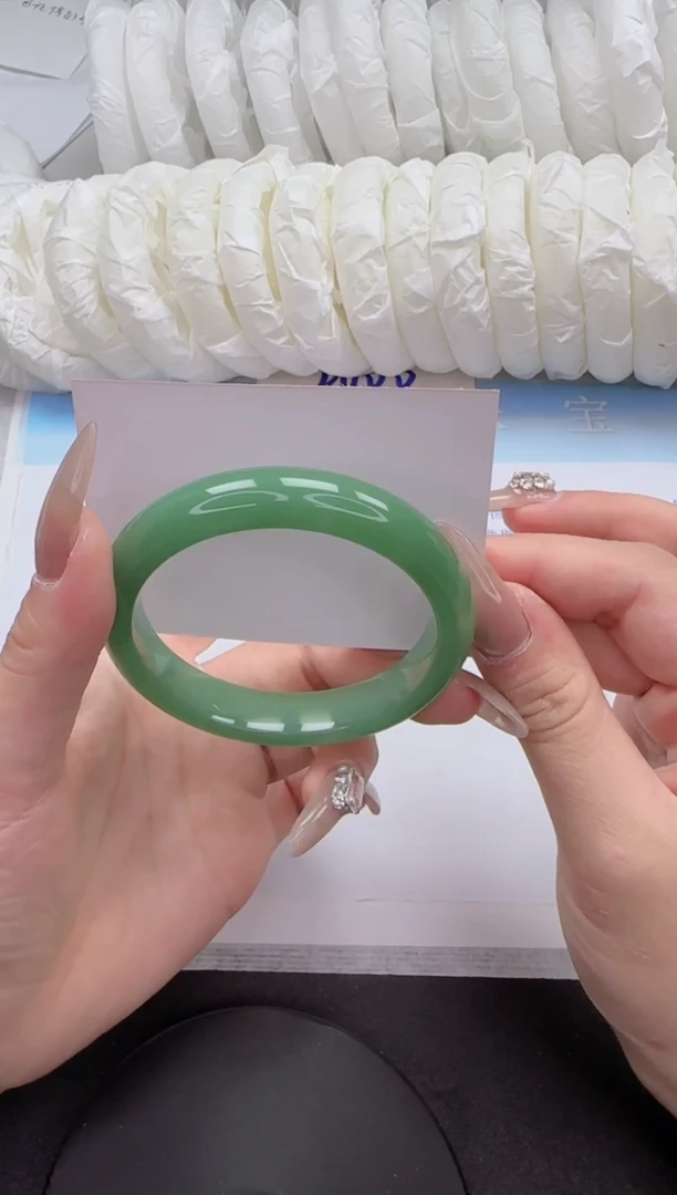 石英质玉手镯未镶嵌94-58