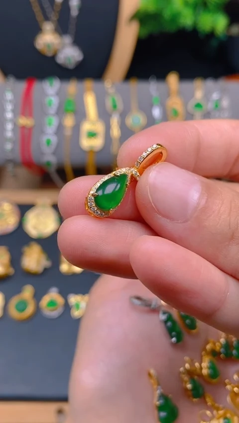 吊坠(不含链)银S925镶嵌翡翠水滴