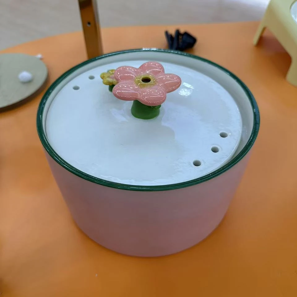 花朵喂水器流动水
