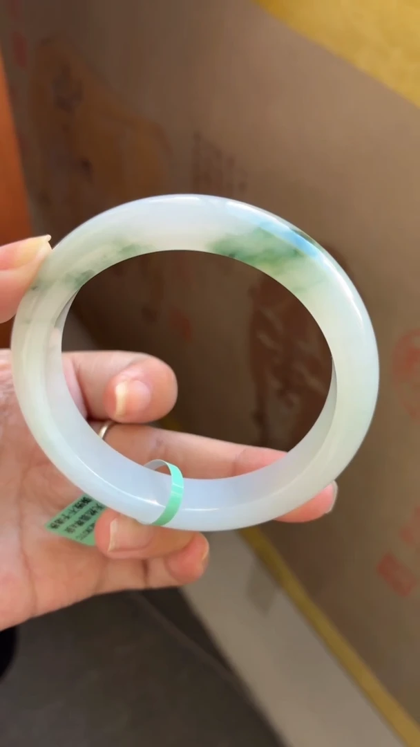 未镶嵌手镯翡翠（巨巨巨推荐）老坑冰化胶飘绿花30号