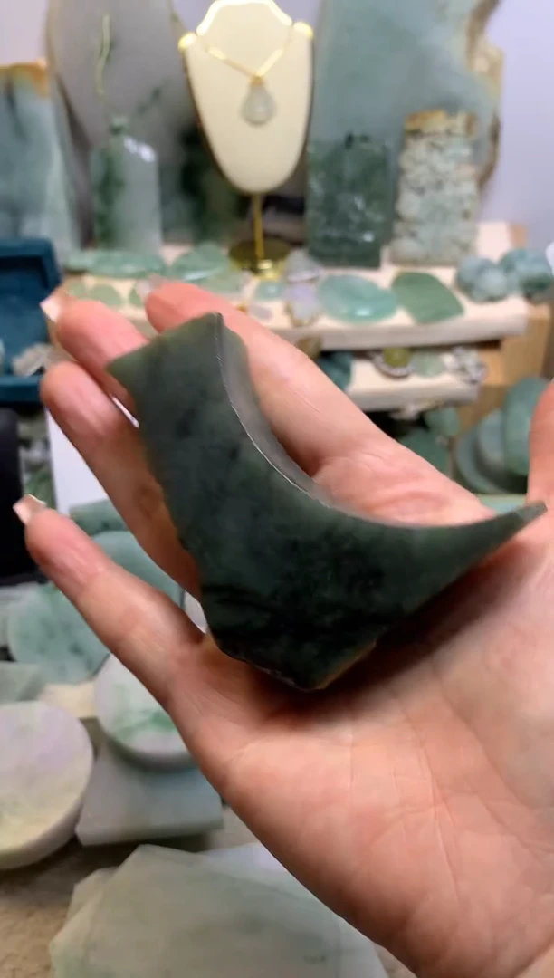 【闪购商品】翡翠挂件未镶嵌缅甸A货翡翠，没有运费险