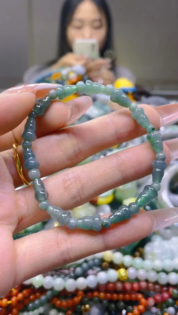 翡翠未镶嵌颈饰5MM/Q/翡翠A货一图一物