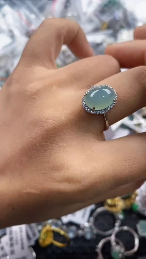 银S925镶嵌戒指翡翠666       4