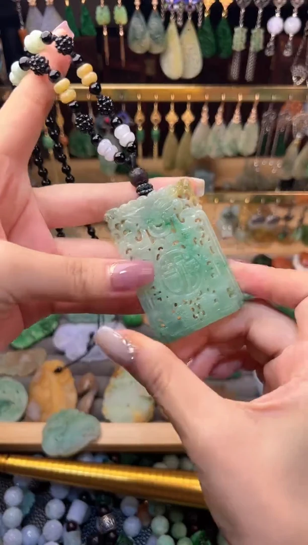 未镶嵌定制翡翠翡翠