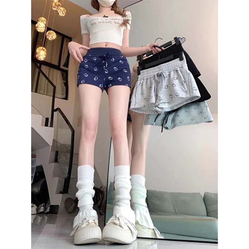 翘臀神裤设计感印花运动休闲裤女夏季松紧腰抽绳直筒短裤外穿热裤
