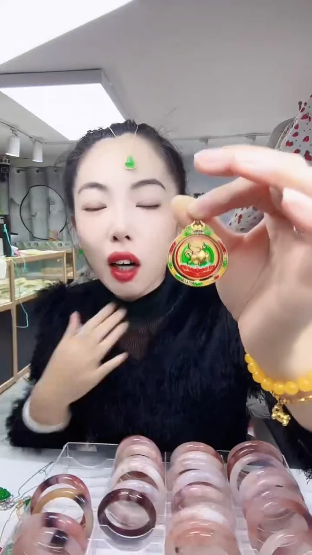 颈饰未镶嵌翡翠翡翠无事牌