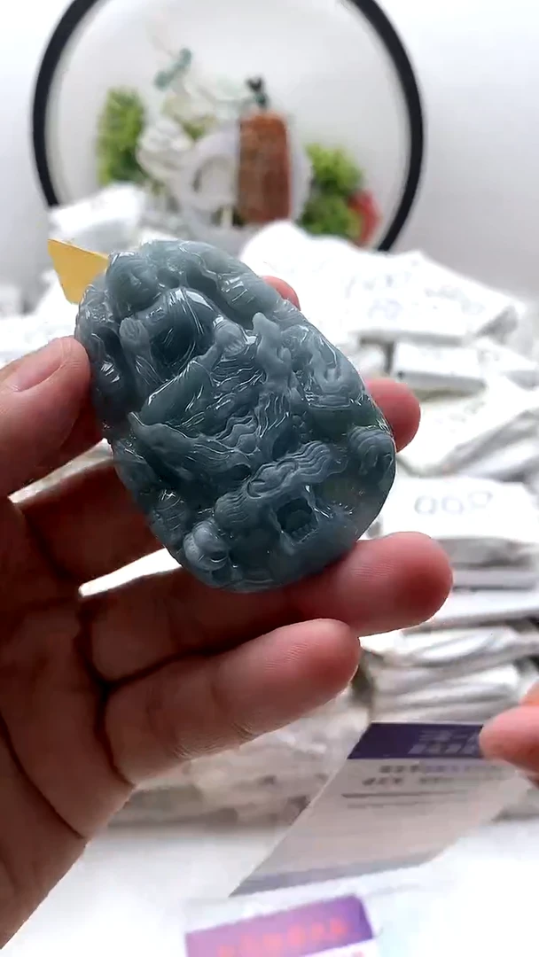 翡翠未镶嵌颈饰阿弥陀佛