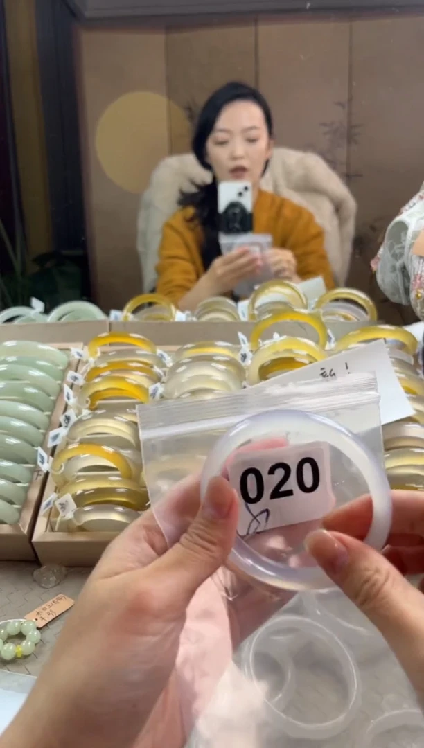 手镯玛瑙/玉髓未镶嵌020