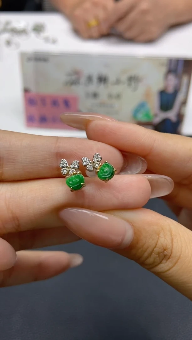 【闪购商品】翡翠耳饰未镶嵌天然翡翠A货61