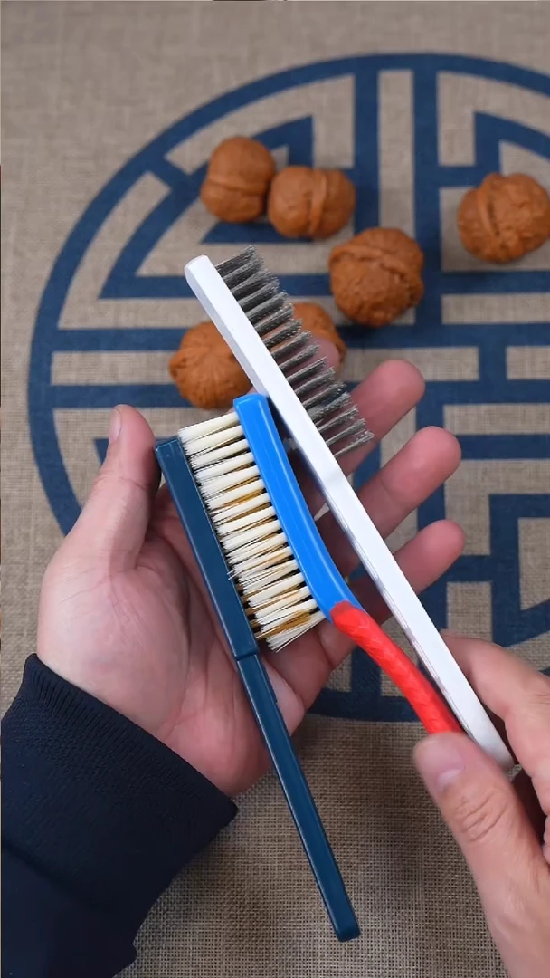 【闪购商品】文玩核桃吊坠文玩核桃刷子