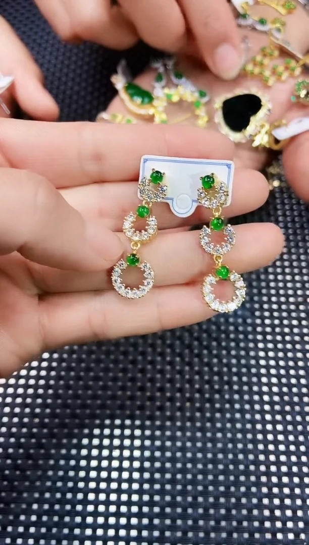 【闪购商品】翡翠耳饰未镶嵌11111111