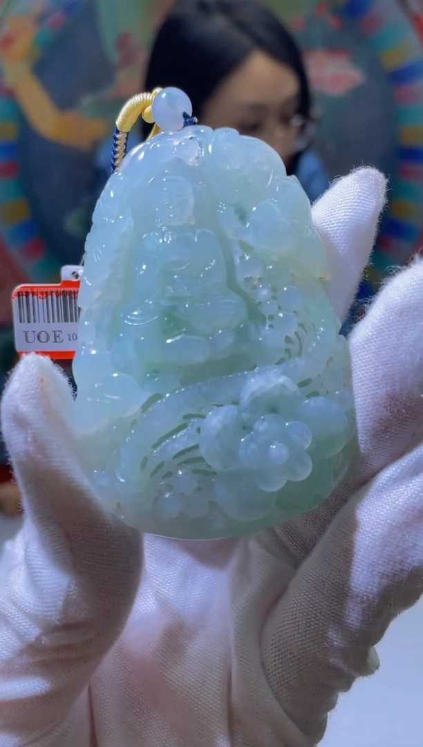 翡翠未镶嵌颈饰MFC0531108