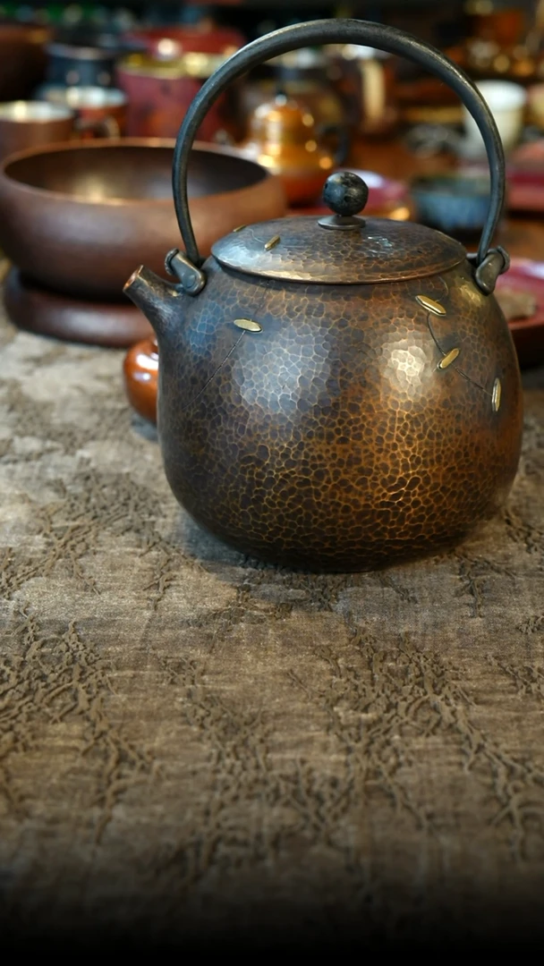 【闪购商品】纯手工瓜型 补丁铜壶