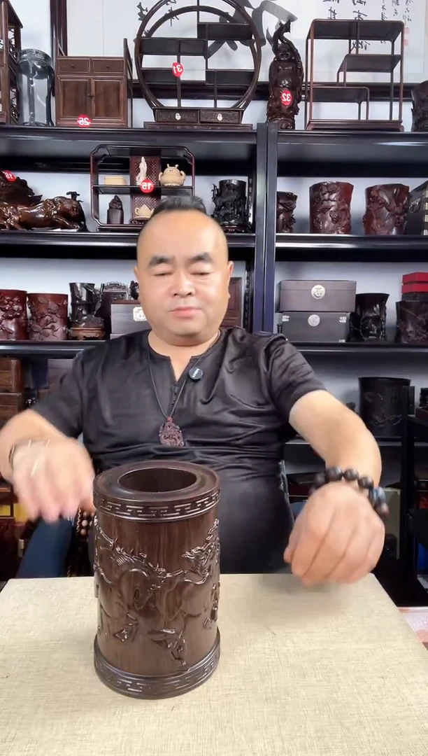 木大马笔筒老李红木工艺品