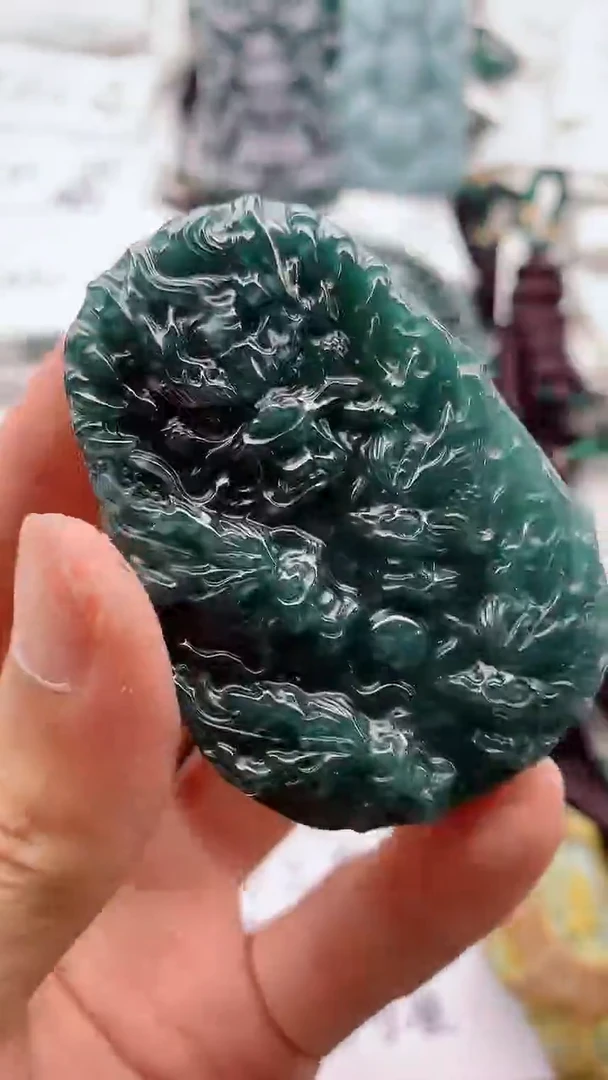翡翠未镶嵌颈饰88888888888