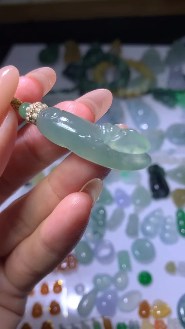 未镶嵌挂件翡翠MXX060043