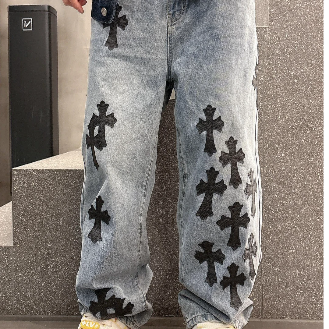 克某家黑白拼皮洗水牛仔裤