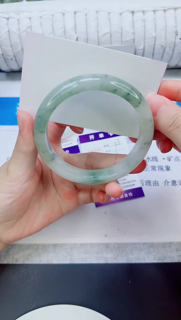 未镶嵌手镯石英质玉28/64