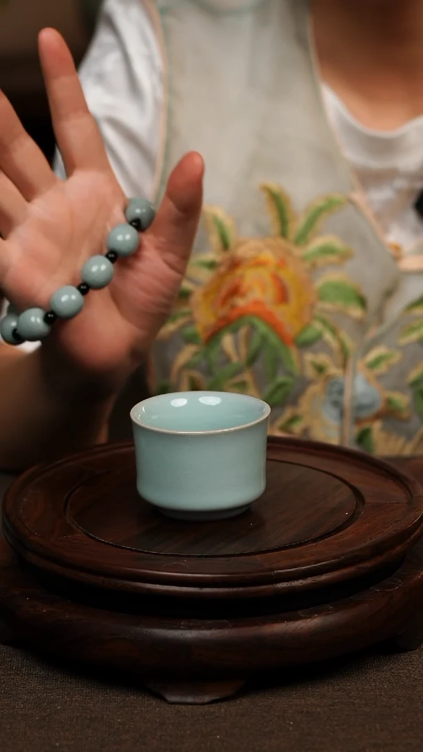 瓷片天青色马蹄杯50ml微瑕 不带礼盒